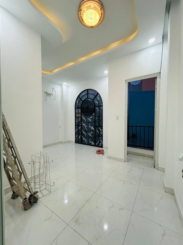 NHÀ NỞ HẬU TÀI LỘC - VỊ TRÍ ĐẸP HUỲNH TẤN PHÁT - GIÁ CHỈ NHỈNH 5 TỶ - VÀO Ở NGAY
